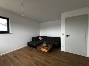 weiteres Kinder- Arbeits- oder Gästezimmer