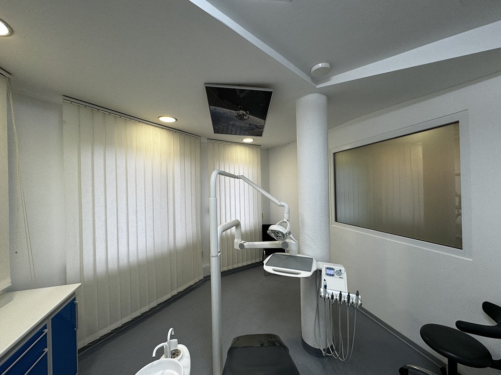 Büro-Behandlungszimmer 1
