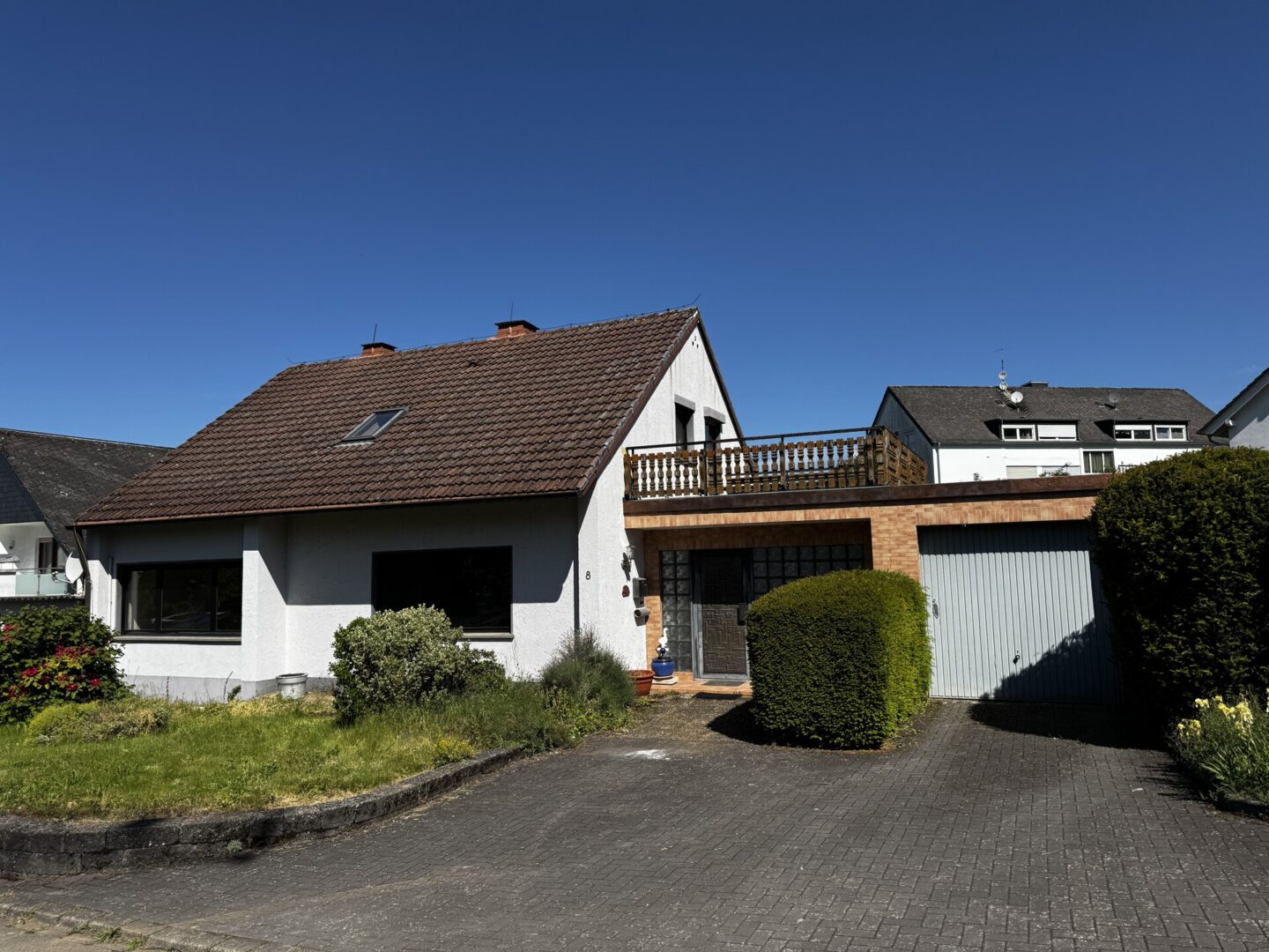 Straßenansicht