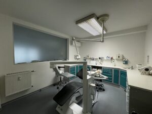 kBüro-Behandlungszimmer 2
