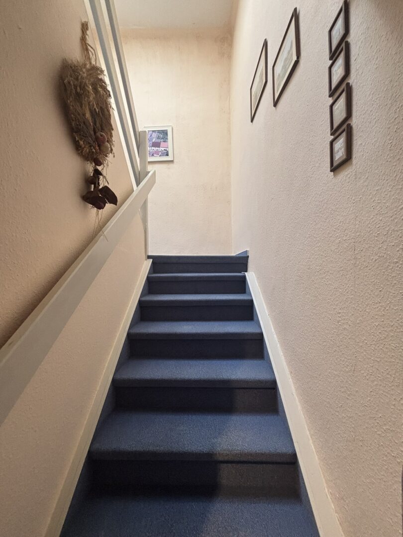 Treppe zu DG