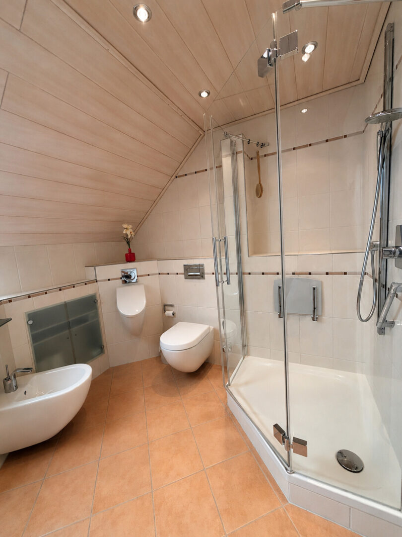 Bad mit Dusche