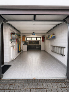 Garage ( KI optimiert )