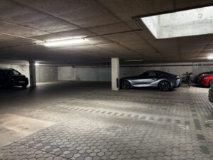 Tiefgaragenstellplatz